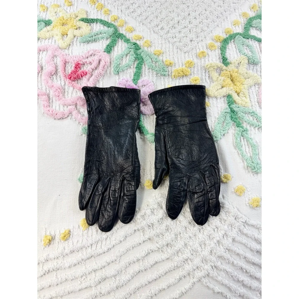 Loewe Vintage Black Leather Gloves Made in Spain Luxury Winter Accessories